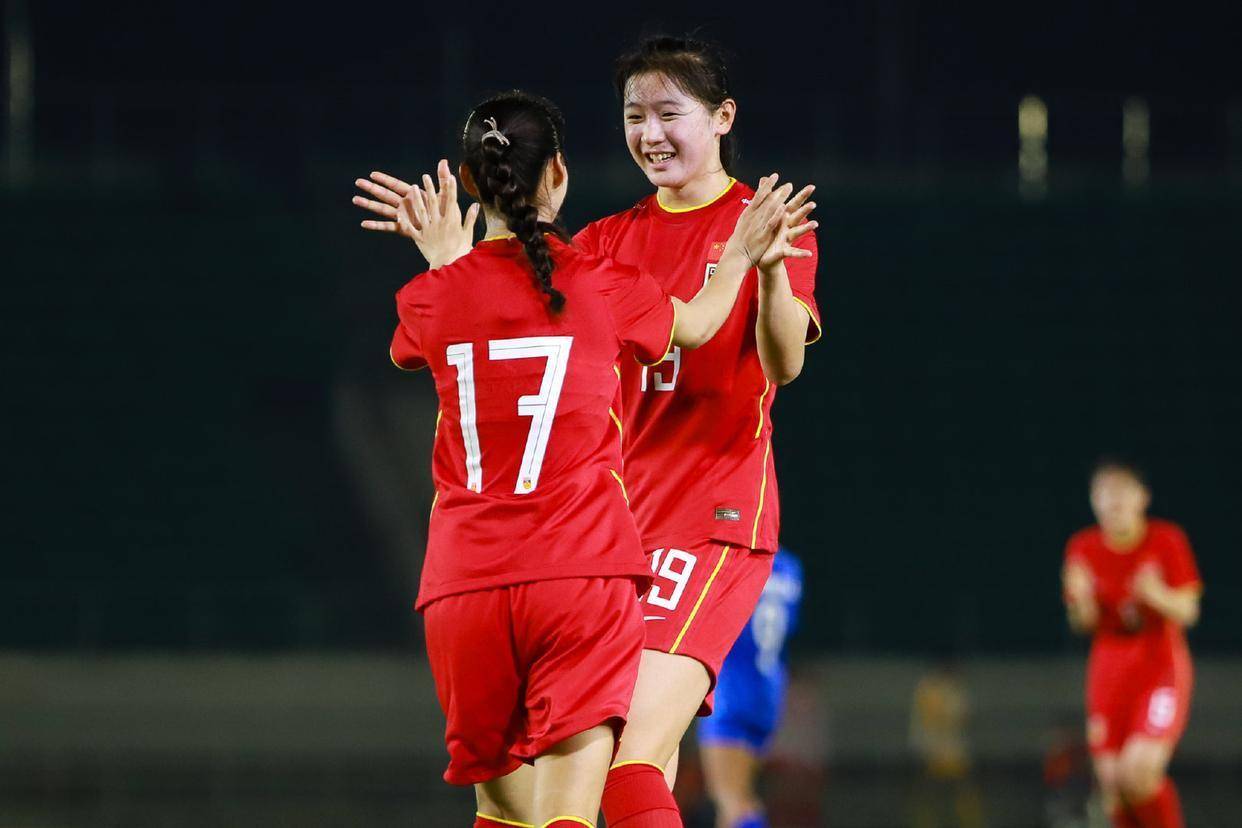 巴西女足国家队横扫对手获得胜利！