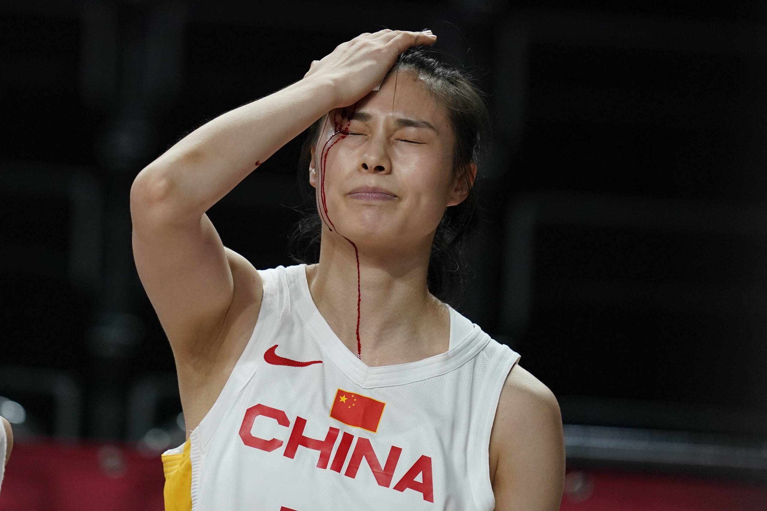 沙尔克爆冷战胜强敌，引发热议