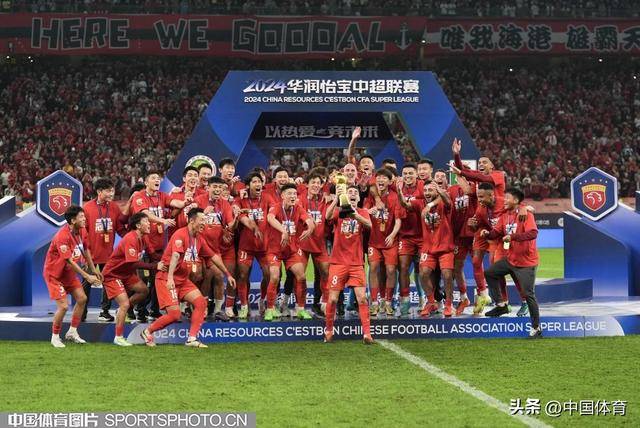 中超强队争霸：上港迎战大连一方