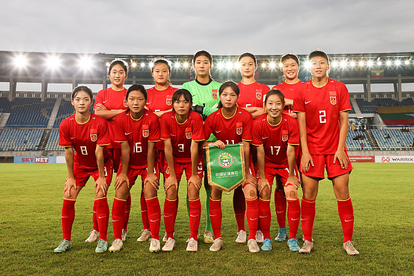 精英女足备战国际杯赛，迎接挑战，一往无前的简单介绍